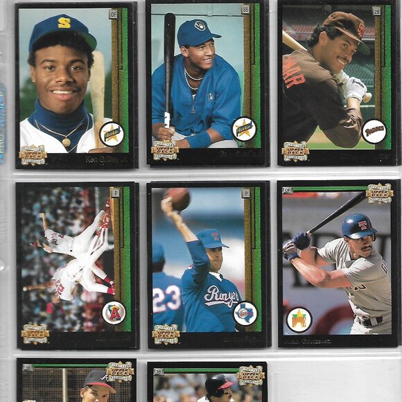 Assorted Baseball Cards - Picture 5 of 8